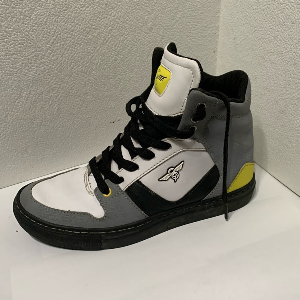 Creative recreation sneakers